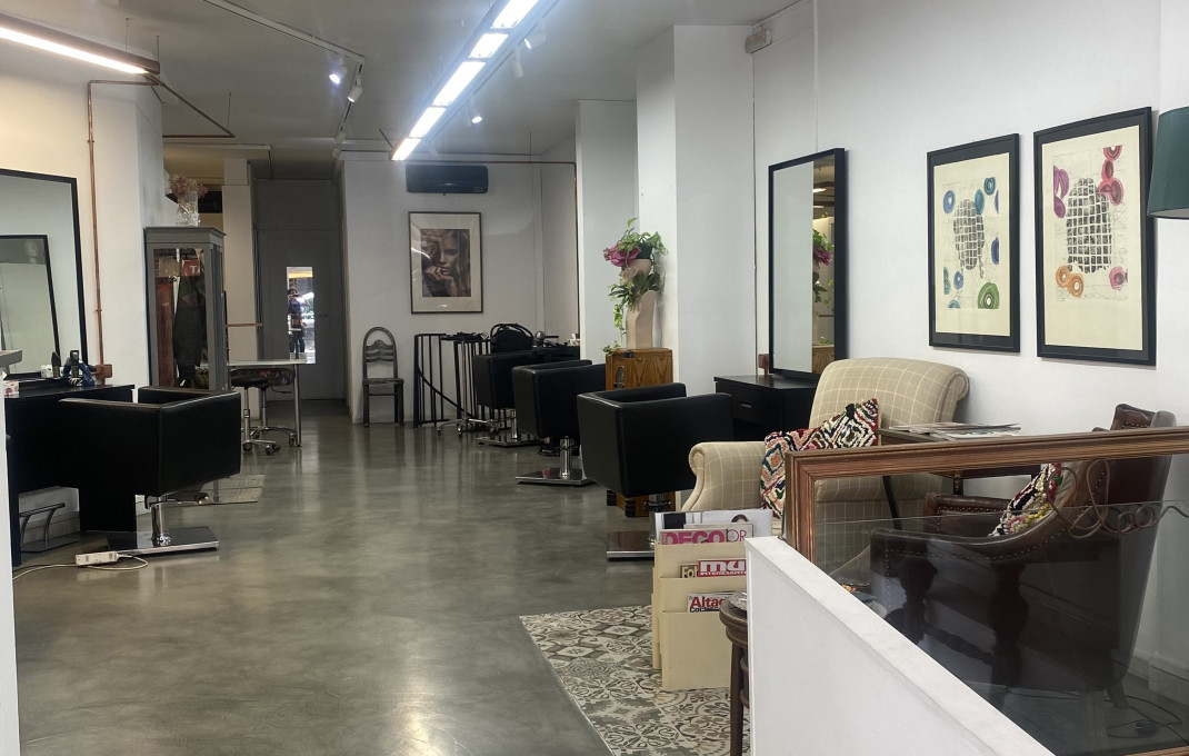 Transfer - Peluquerias y Estetica -
Barcelona - Sant Gervaci