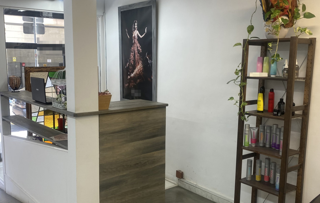 Transfer - Peluquerias y Estetica -
Barcelona - Sant Gervaci