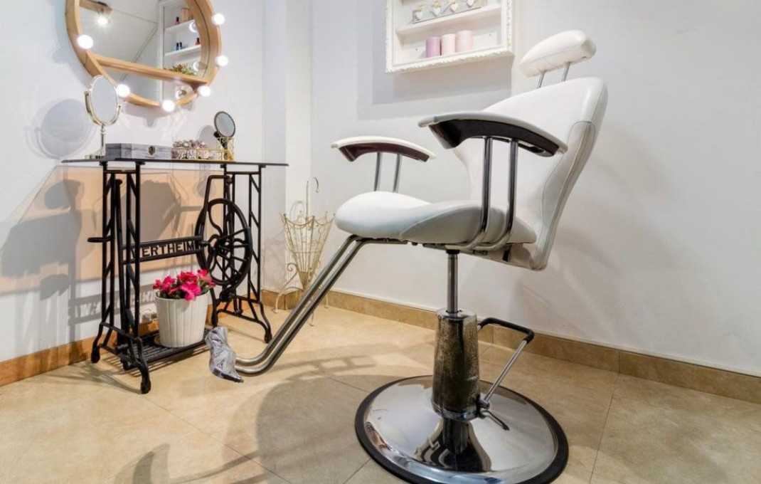 Traspaso - Peluquerias y Estetica -
Barcelona