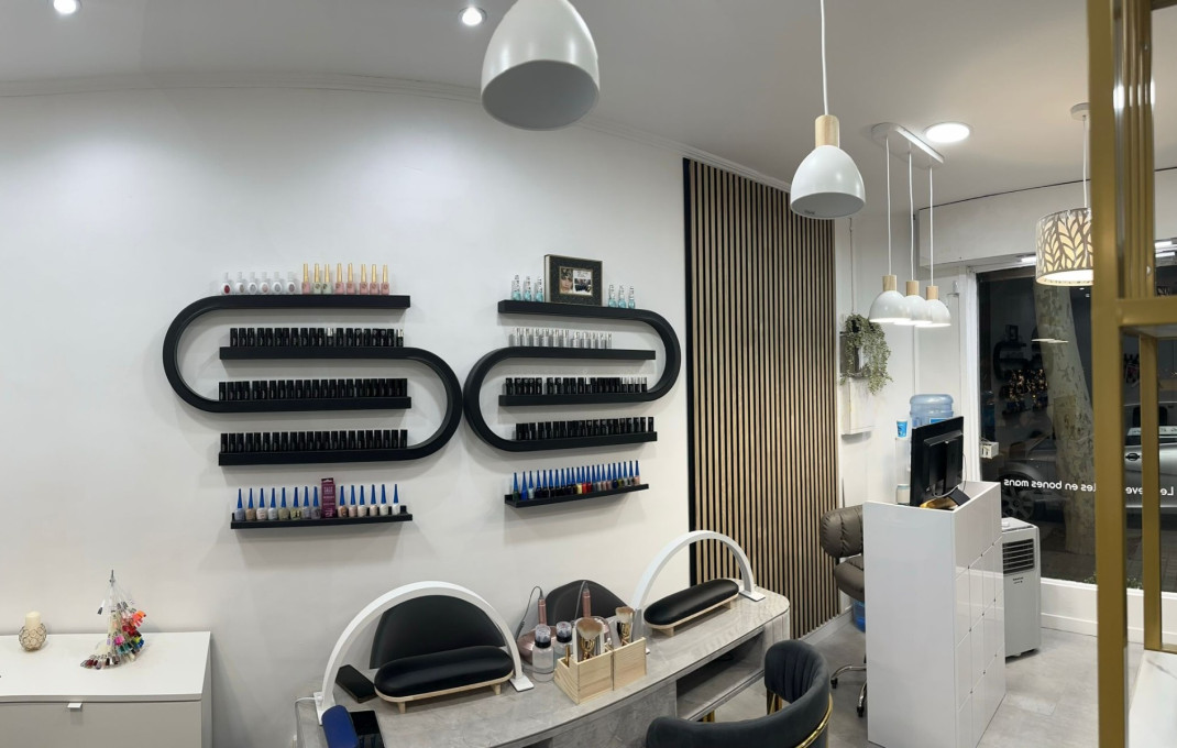 Transfert - Peluquerias y Estetica -
Barcelona - Sant Andreu