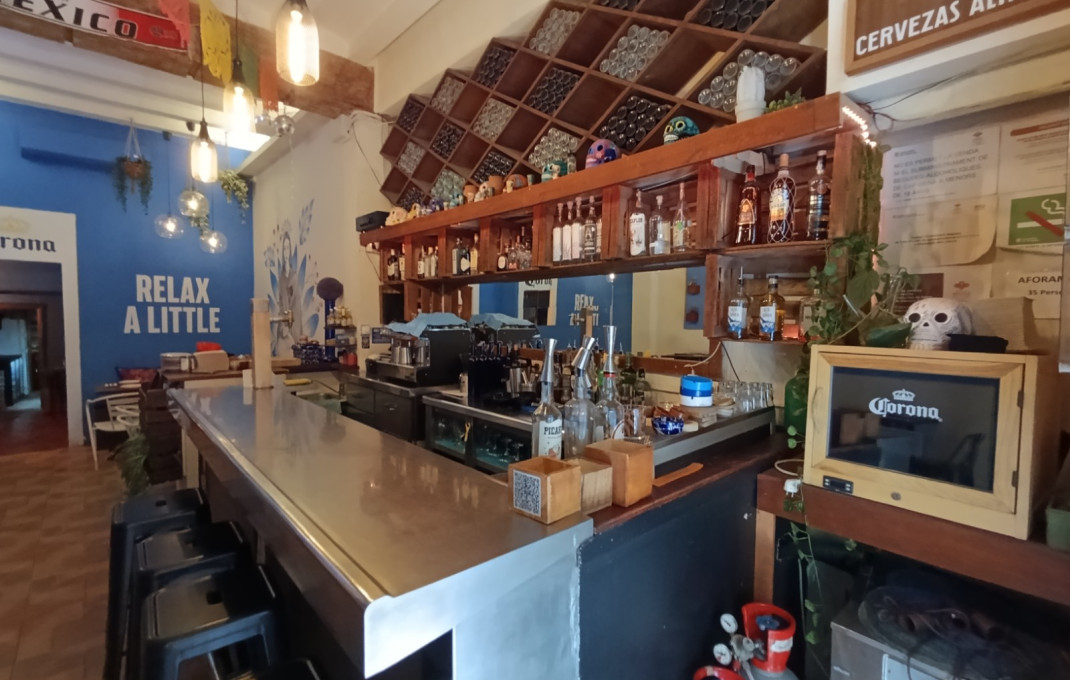 Traspaso - Bar-Cafeteria -
Barcelona - Ciutat Vella