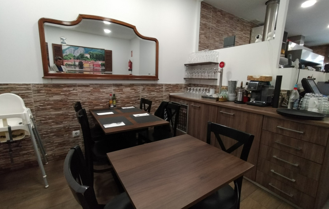 Transfert - Restaurant -
Cornella de Llobregat - Centro