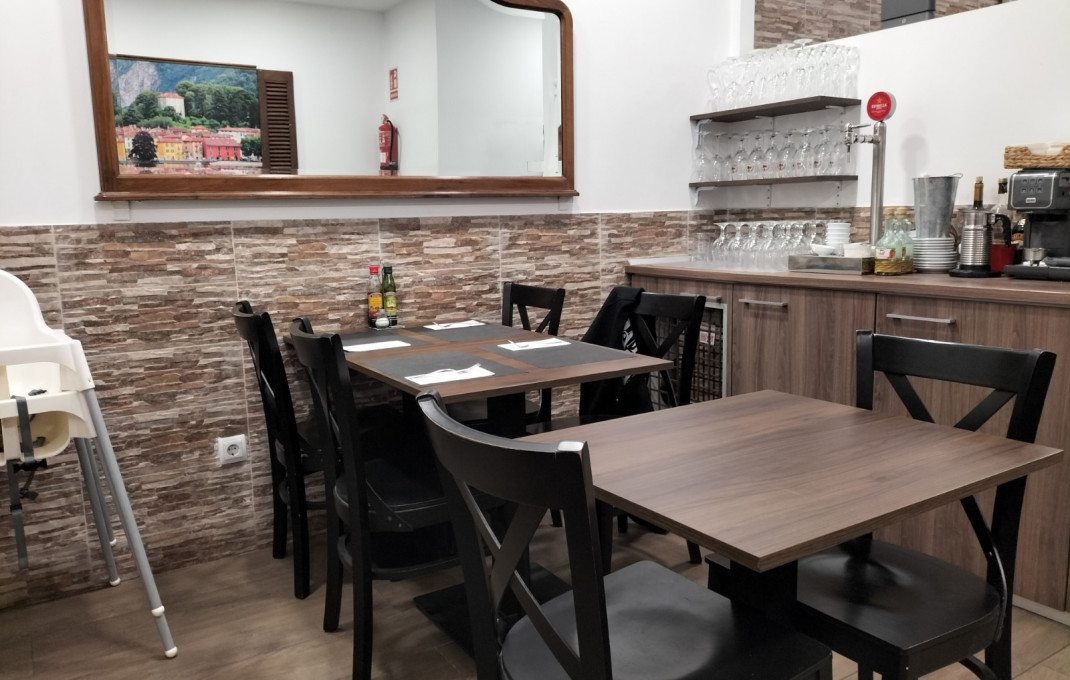 Transfer - Restaurant -
Cornella de Llobregat - Centro