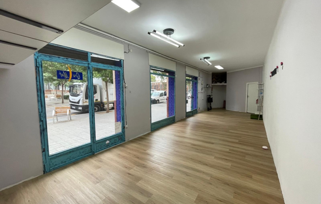 Venta en rentabilidad - Local comercial -
Barcelona - Sant Andreu