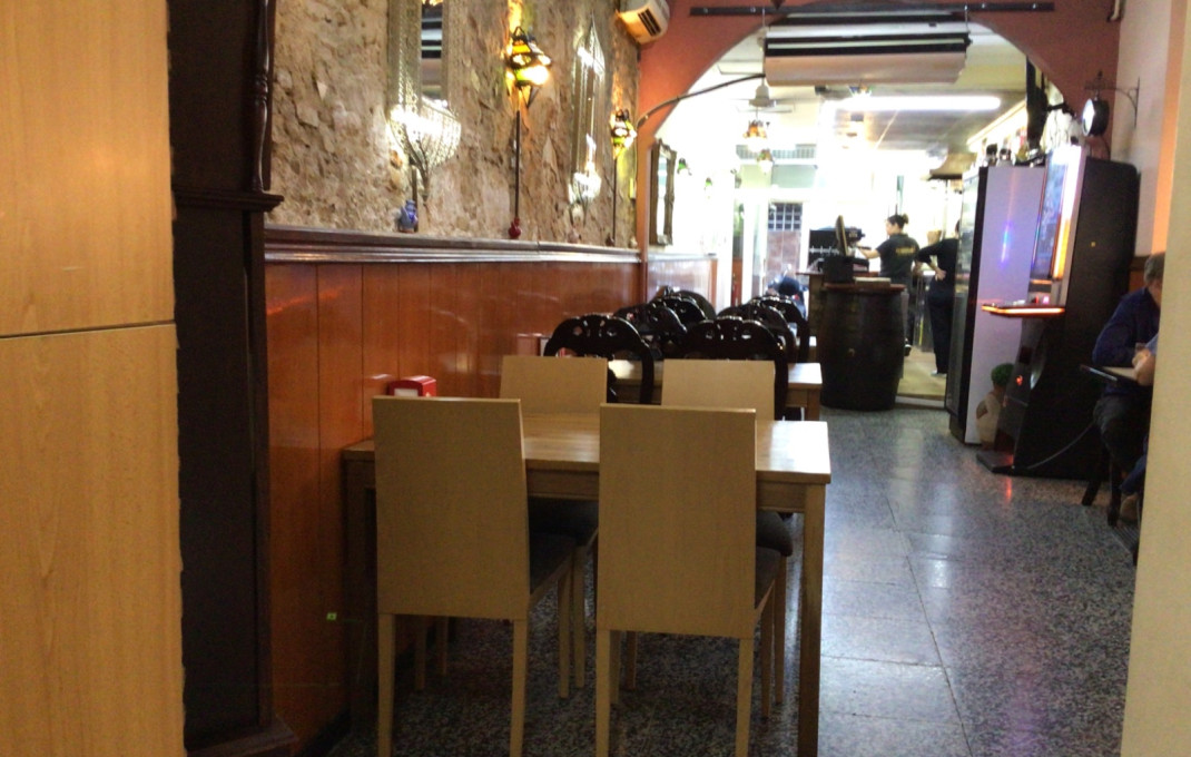 Traspaso - Bar Restaurante -
Barcelona - Sants