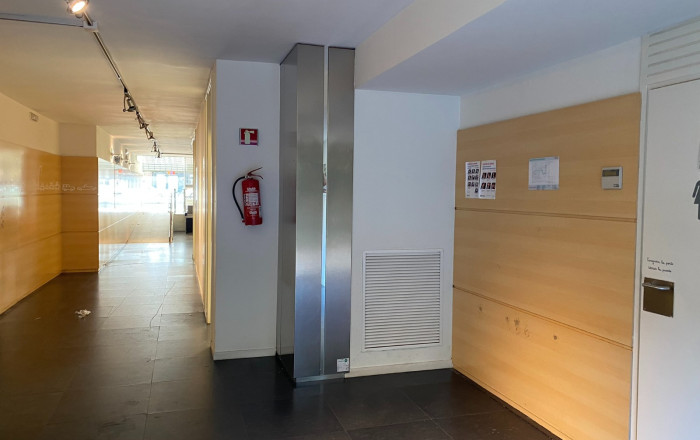 Alquiler - Local comercial -
Barcelona - Eixample - Izquierdo Alto