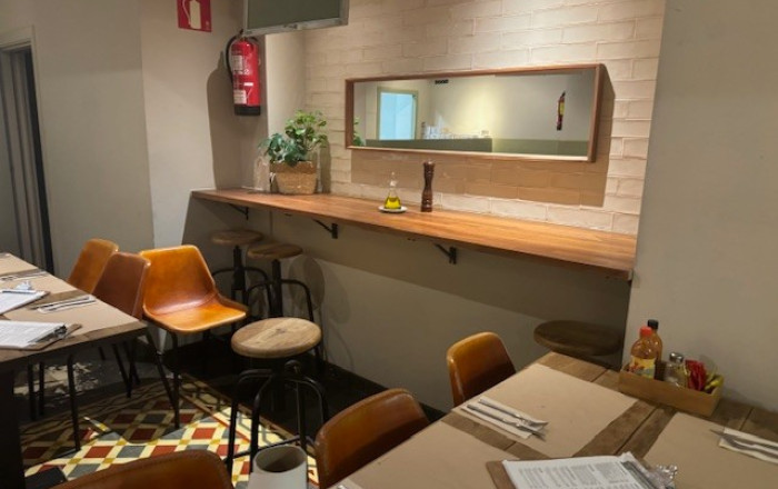 Transfert - Restaurant -
Barcelona - La Nova Esquerra De L´ Eixample