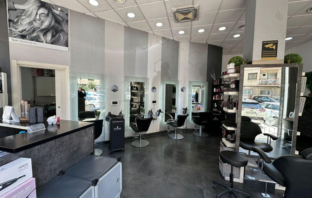 Traspaso - Peluquerias y Estetica -
Sant Boi de Llobregat