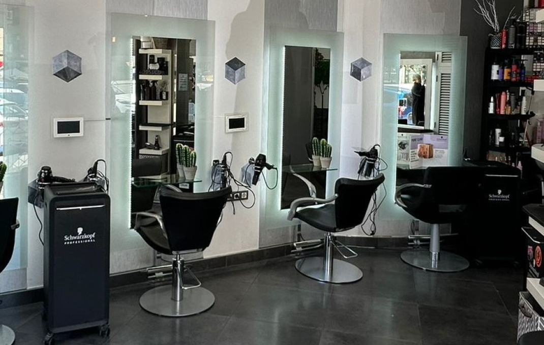 Traspaso - Peluquerias y Estetica -
Sant Boi de Llobregat