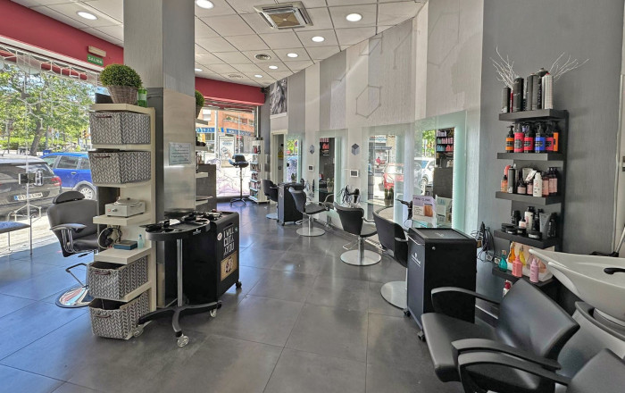 Traspaso - Peluquerias y Estetica -
Sant Boi de Llobregat