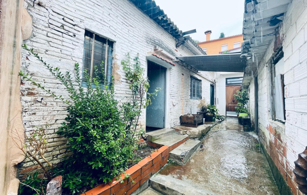 Venta - Local comercial -
Barcelona - Sants