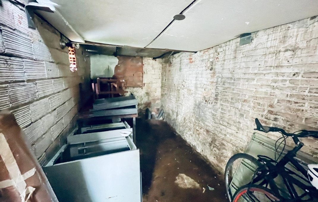 Venta - Local comercial -
Barcelona - Sants