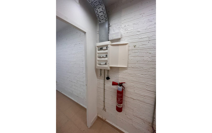 Rental - Local comercial -
Castelldefels