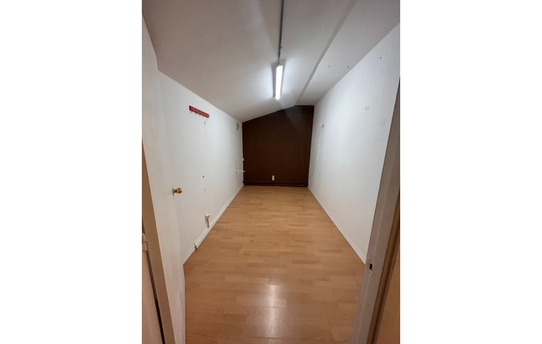Rental - Local comercial -
Castelldefels