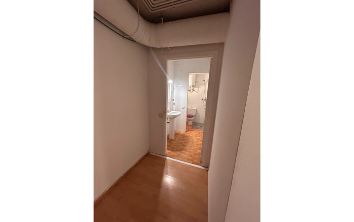 Rental - Local comercial -
Castelldefels