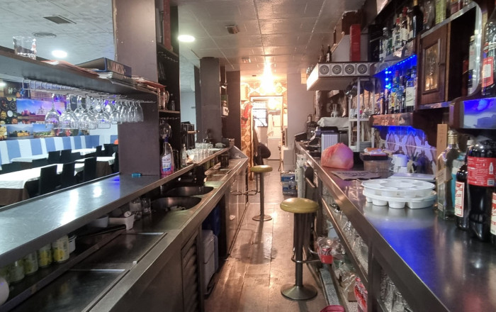 Transfer - Restaurant -
Barcelona - Poble Sec-montjuïc