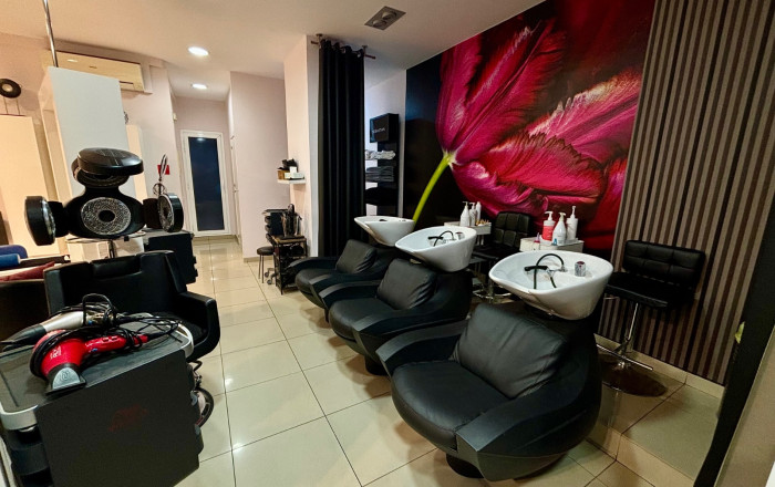 Traspaso - Peluquerias y Estetica -
Barcelona - Eixample