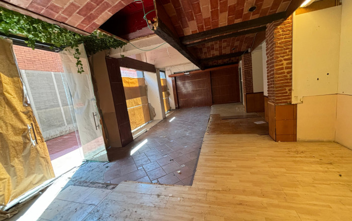 Alquiler - Local comercial -
Barcelona - Sant Andreu