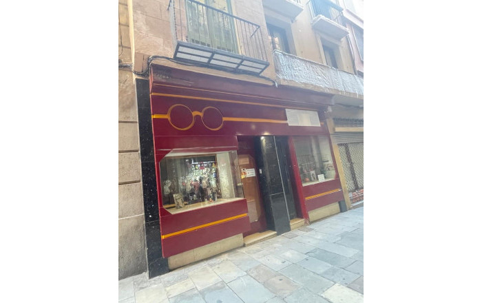 Alquiler - Local comercial -
Barcelona - Ciutat Vella