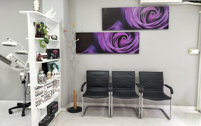 Traspaso - Peluquerias y Estetica -
Sant Boi de Llobregat