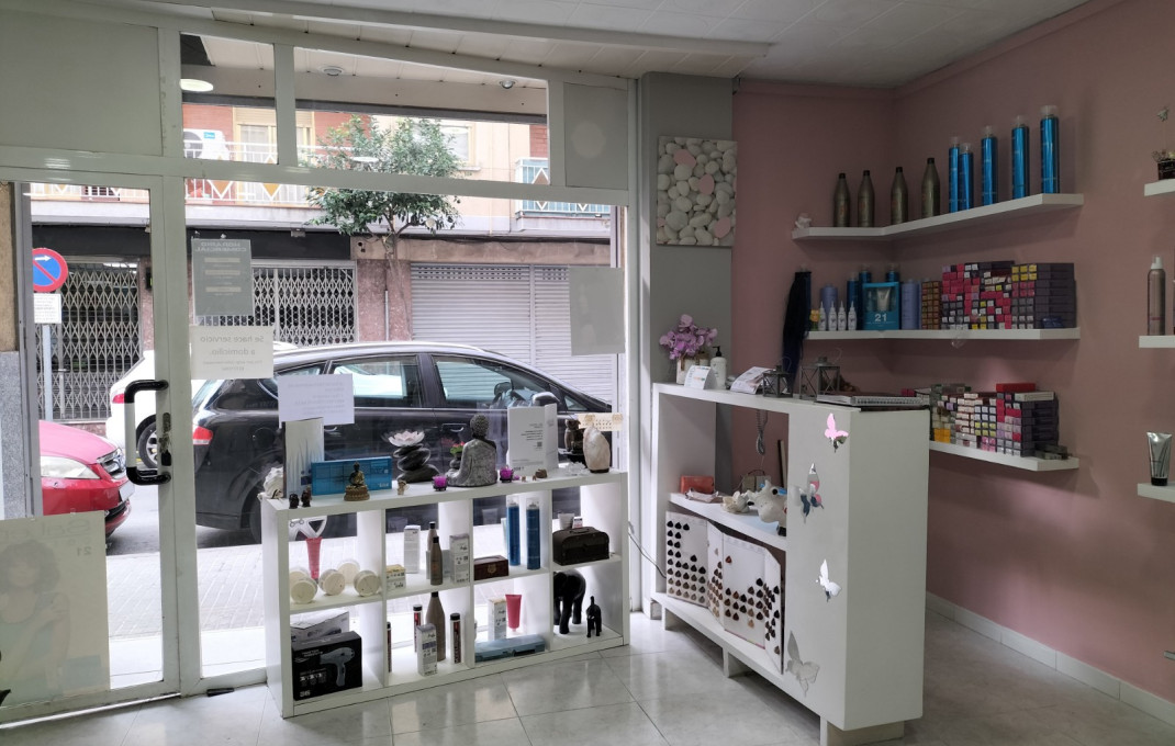 Traspaso - Peluquerias y Estetica -
Sant Boi de Llobregat