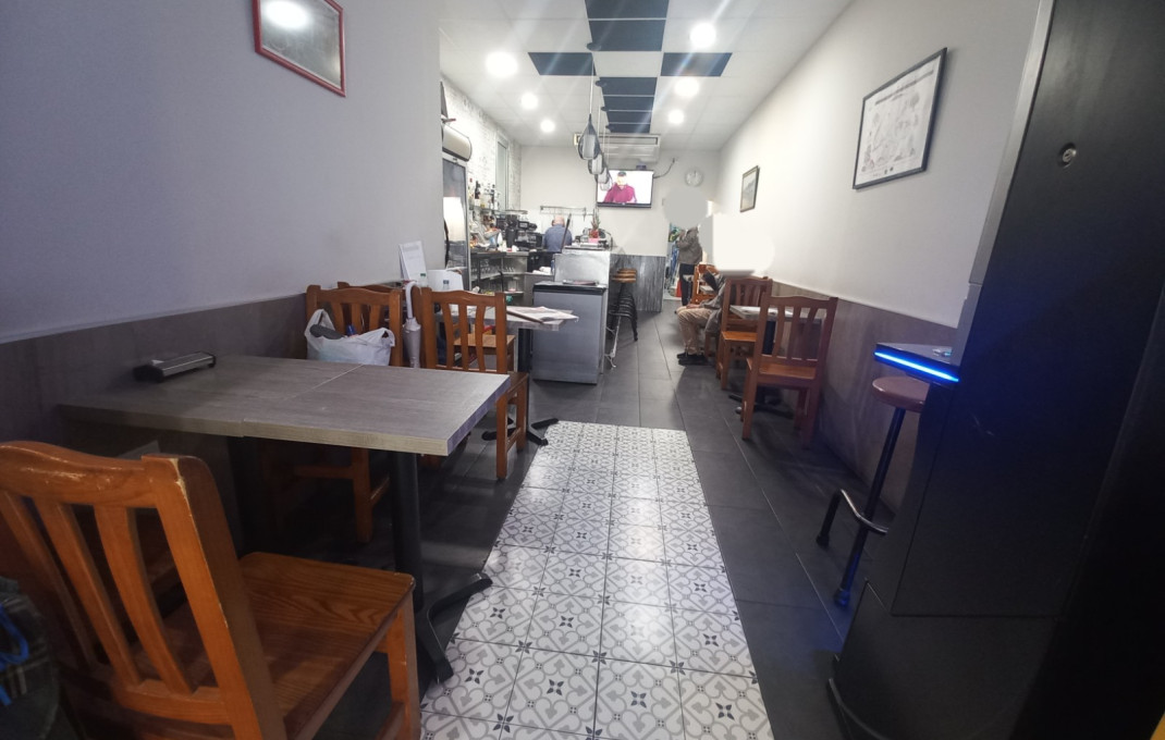 Traspaso - Bar Restaurante -
Barcelona - Sant Martí