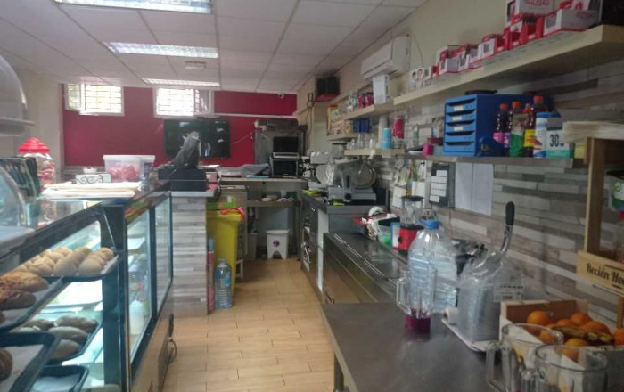 Venta - Local comercial -
Sabadell