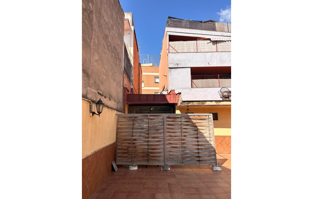 Venta - Local comercial -
Viladecans