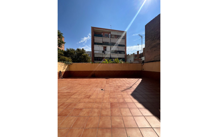 Venta - Local comercial -
Viladecans