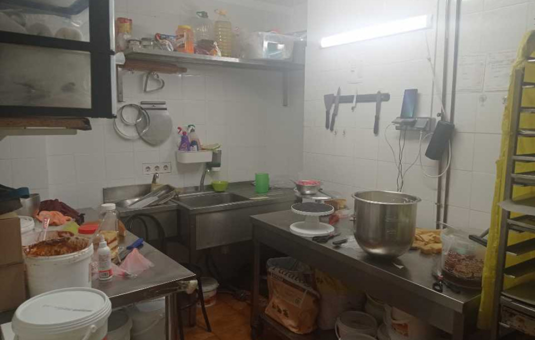 Venta - Local comercial -
Sabadell