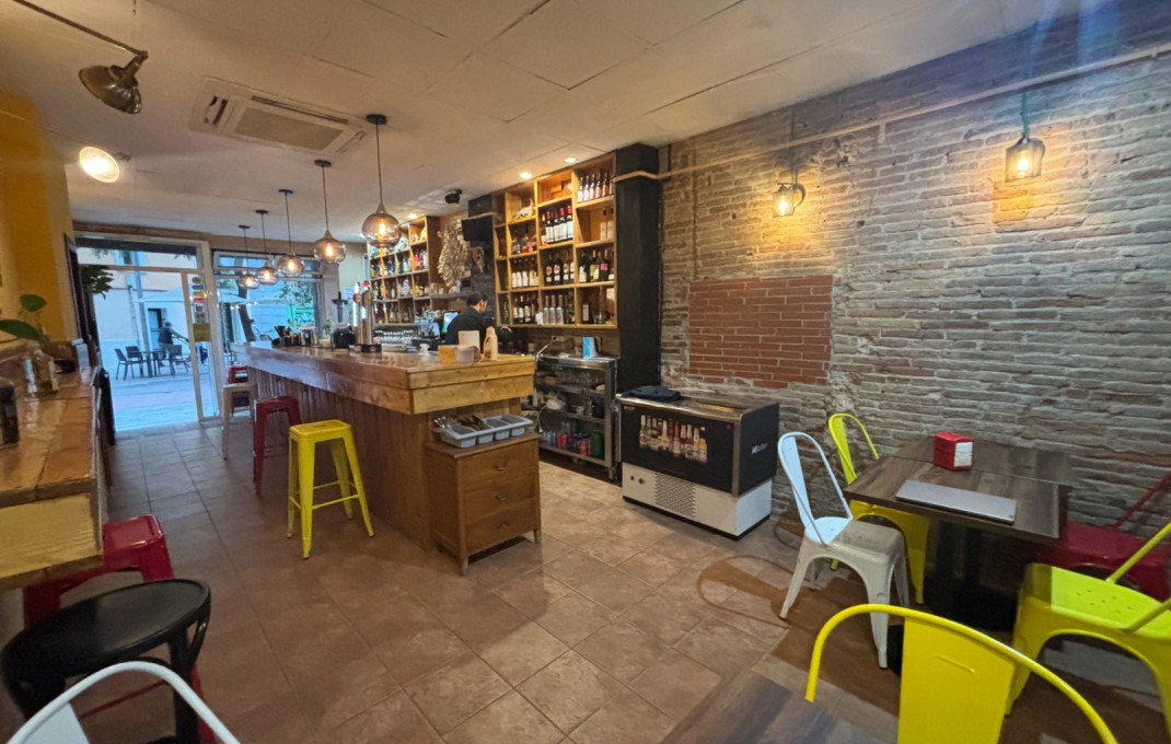 Traspaso - Bar Restaurante -
Barcelona - Poblenou