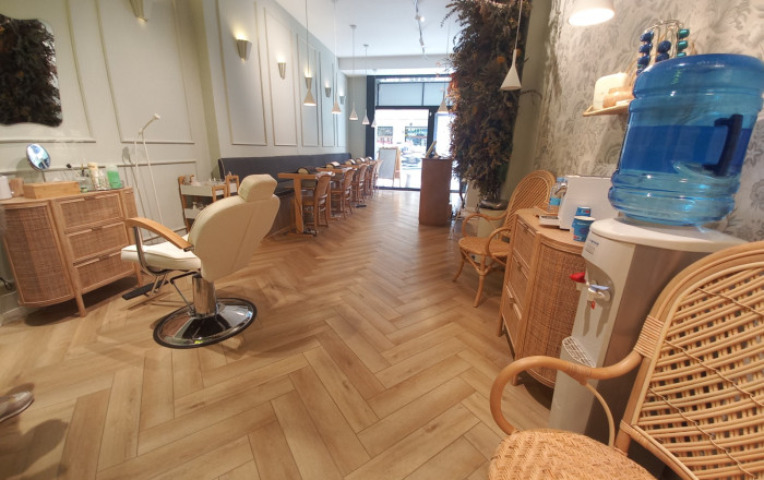 Traspaso - Peluquerias y Estetica -
Barcelona - Sarria-Sant Gervasi