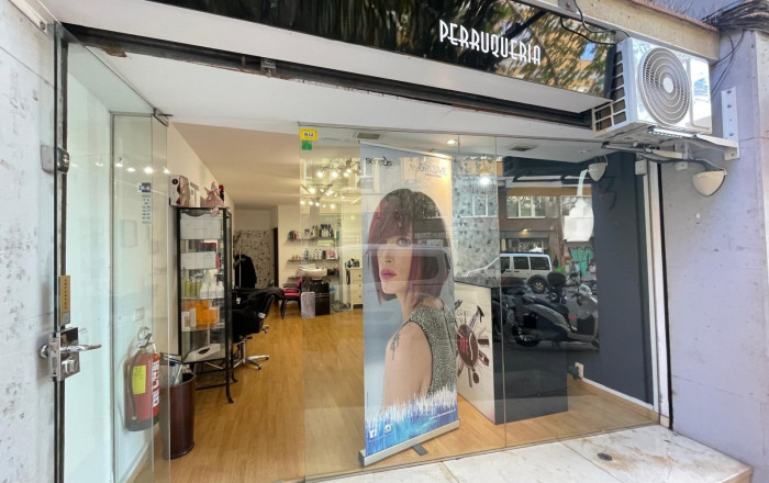 Traspaso - Peluquerias y Estetica -
Barcelona - Gracia Norte