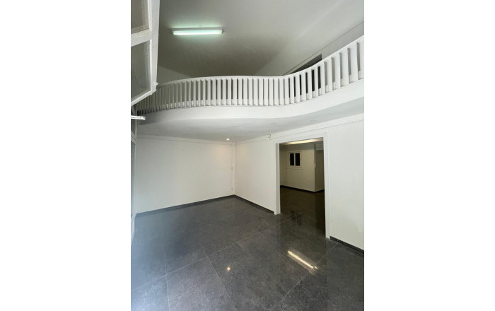 Rental - Local comercial -
Barcelona - Gracia Norte