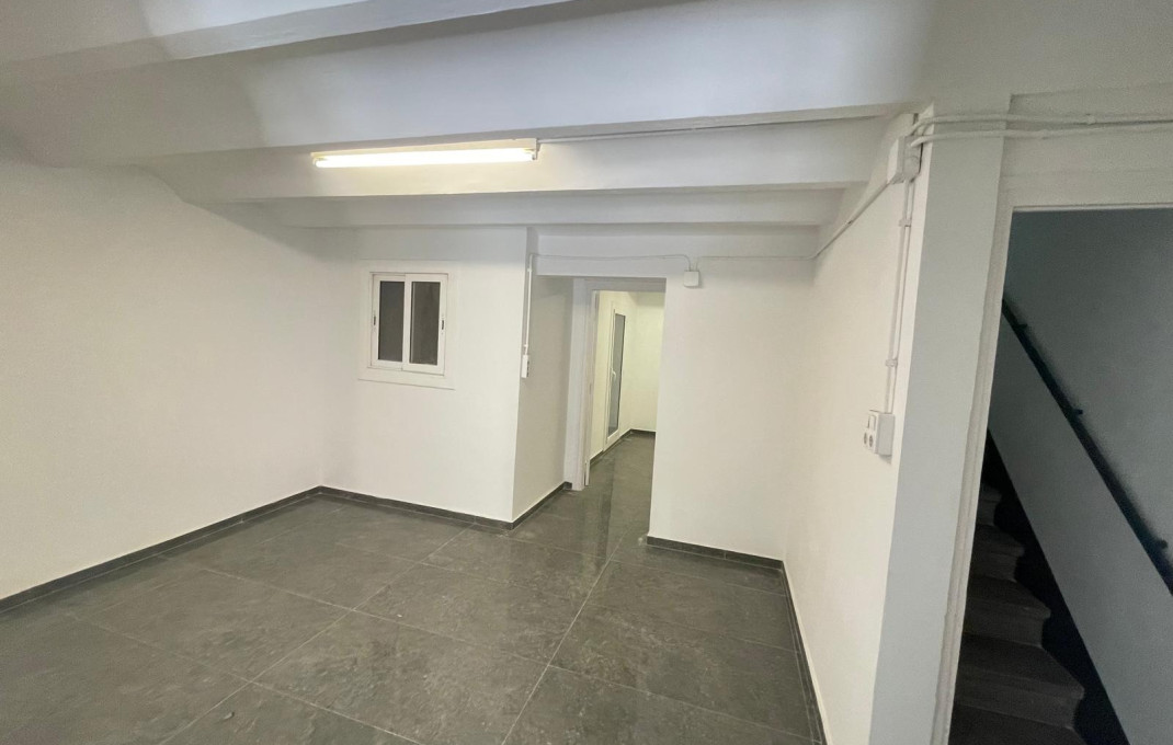 Rental - Local comercial -
Barcelona - Gracia Norte