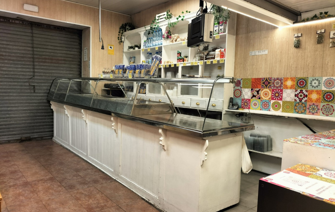 Traspaso - Tienda Alimentacion  -
Barcelona - Sants